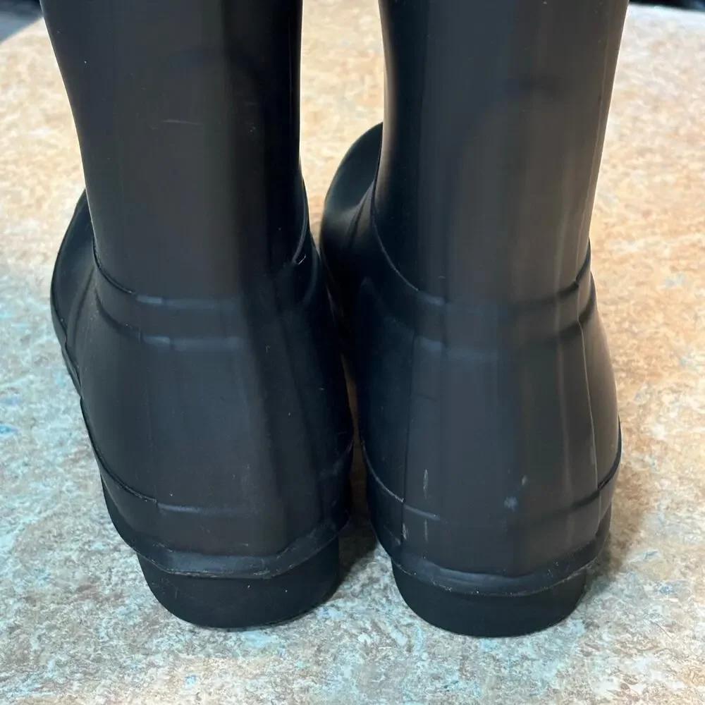 Hunter Boots Original Matte Black Tall Waterproof Rubber Pull on Rainboot Size 9